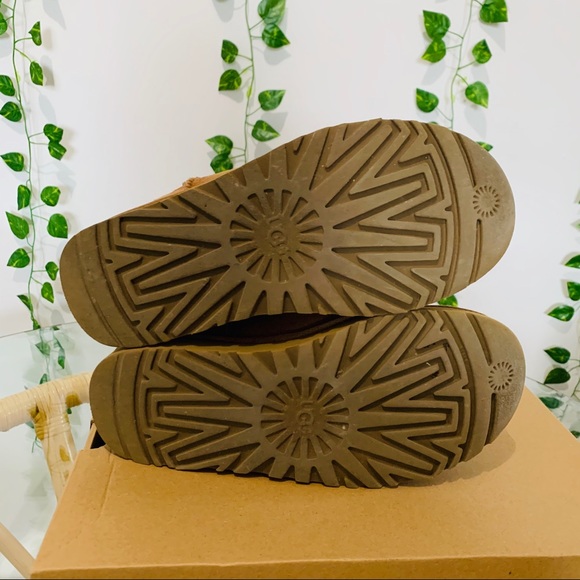 ugg mini classic - Picture 4 of 5